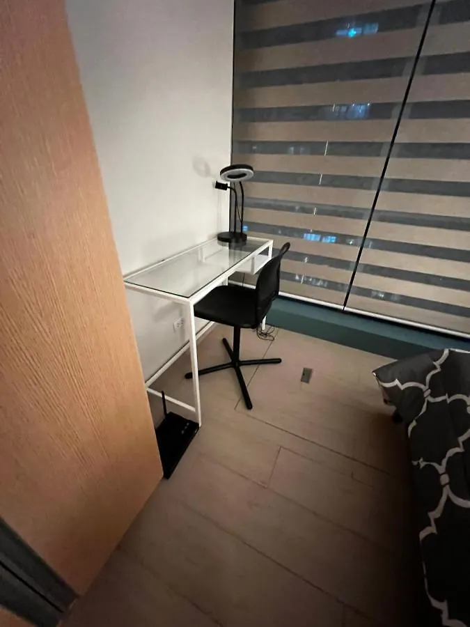 1 Bedroom Uptown Bgc Across Uptown Mall Manila